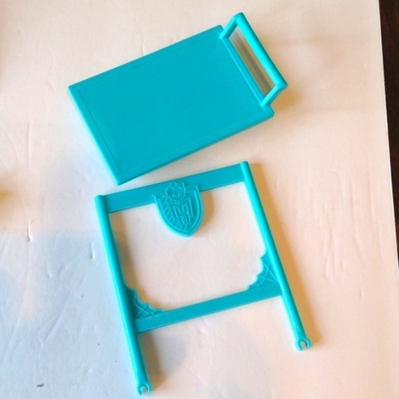 Monster High Doll Furniture Spares and Accessories - Picture 5 of 7